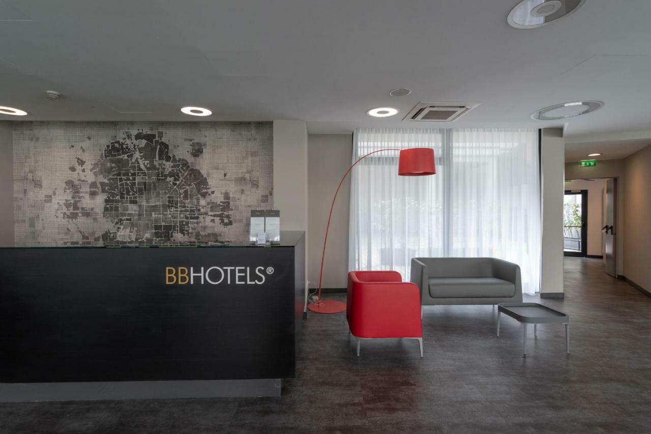 Bb Hotels Smarthotel Milano Linate Luaran gambar